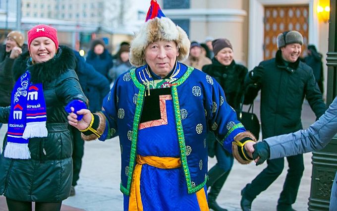 Улан-удэнцы закружатся в ёхоре дружбы Улан-удэнцы закружатся в ёхоре дружбы