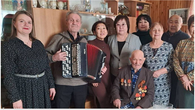 От слесаря до ветерана труда: житель Бурятии отметил вековой юбилей