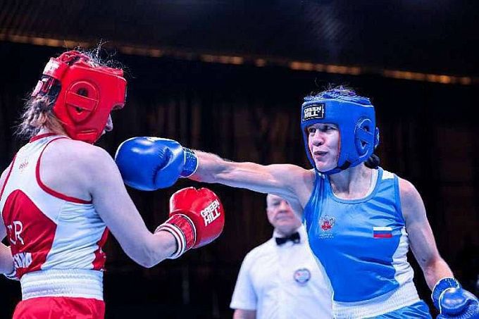 Спортсменка из Бурятии вышла в финал первенства Европы по боксу