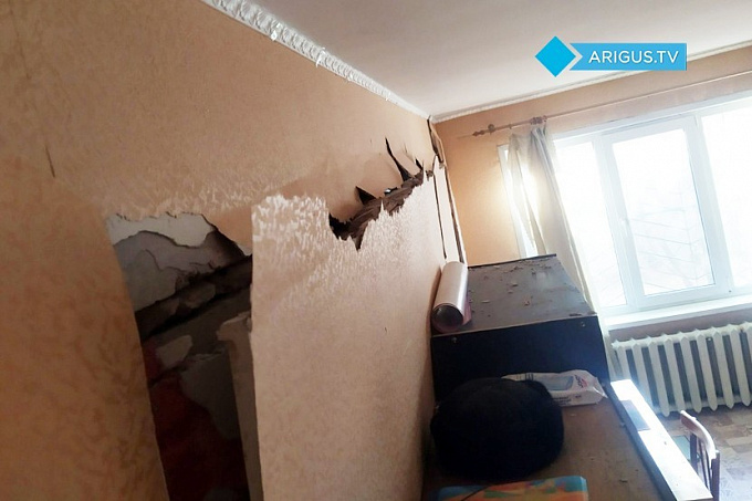 В Улан-Удэ в пятиэтажке прогремел взрыв (ФОТО)