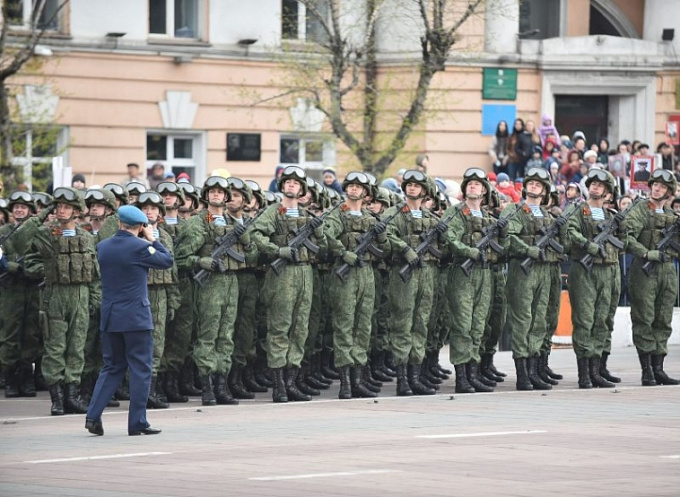 В Улан-Удэ в параде Победы приняли участие более 1600 военных (ФОТО) 