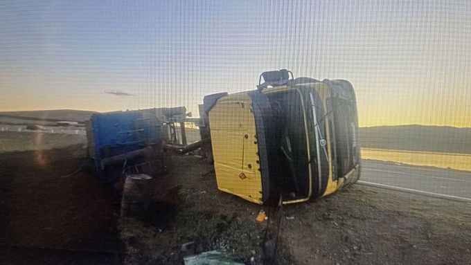 Водитель фуры из Бурятии пострадал в аварии в Забайкалье