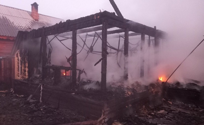 В Бурятии семья с тремя детьми остались без крыши над головой