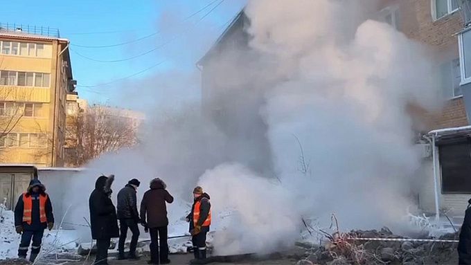 10 домов остались без отопления и горячей воды из-за коммунальной аварии в Улан-Удэ