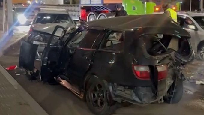 Машины всмятку. Жесткое ДТП произошло в Улан-Удэ. ВИДЕО