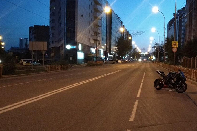 В Улан-Удэ нетрезвая девушка угодила под мотоцикл