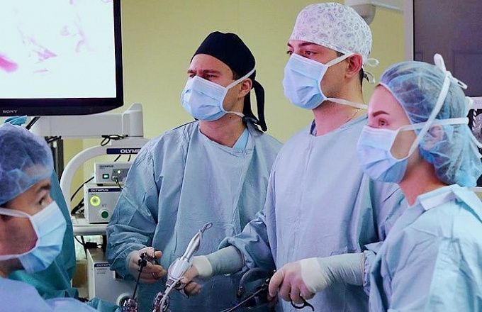 Впервые в России: Врачи провели уникальную операцию подростку с онкологией из Бурятии