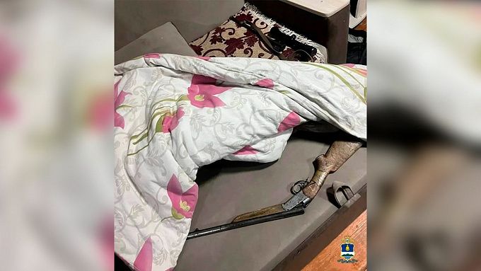 Житель Бурятии угрожал жене похищенным у соседа ружьем