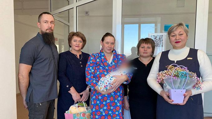 В районе Бурятии родился первый в 2026 году ребенок