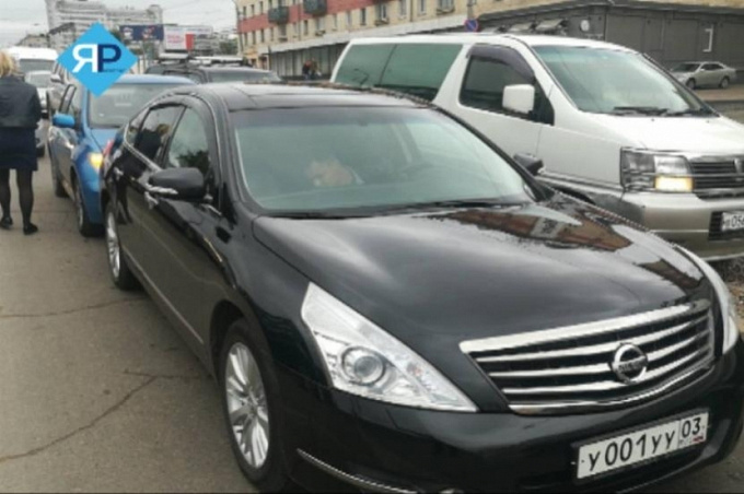 Автомобиль мэра Улан-Удэ попал в ДТП (ФОТО) 