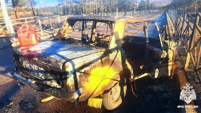 Машина сгорела дотла в районе Бурятии