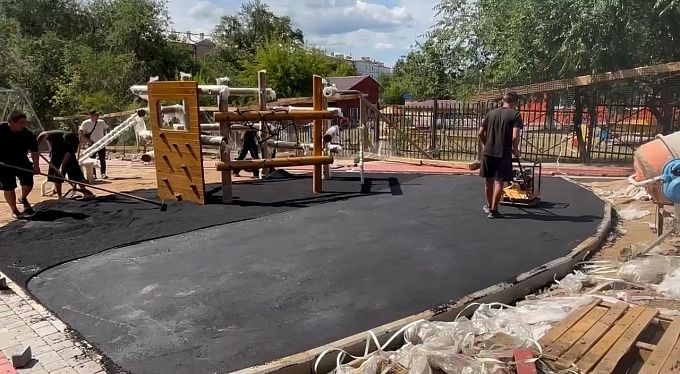 В центре Улан-Удэ обустраивают сквер