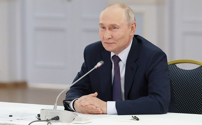 Владимир Путин прибыл в Улан-Удэ