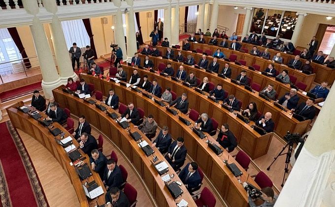 Кадровые перестановки, закон о кадетстве и льготы для бизнеса