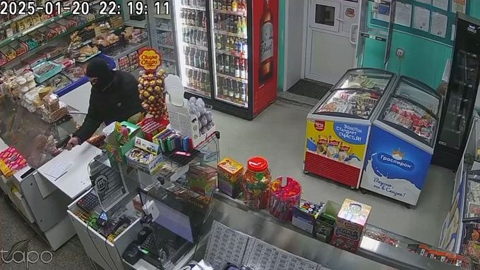 Пистолет из бутылок