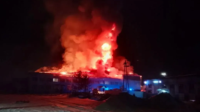 Прокуратура заинтересовалась причинами пожара в торговом центре на севере Бурятии