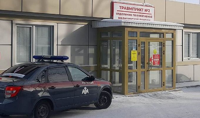 Перепутал. Пьяный мужчина едва не разнес травмпункт в Улан-Удэ