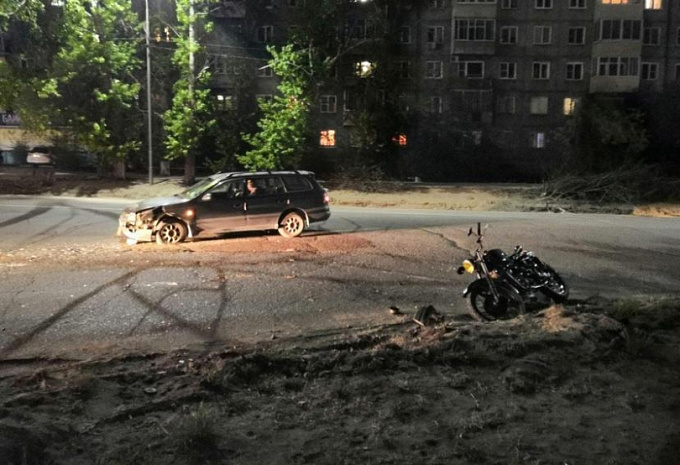 В Улан-Удэ «Тойота» протаранила мотоцикл (ФОТО)