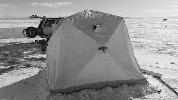 В Бурятии рыбака нашли мертвым в палатке