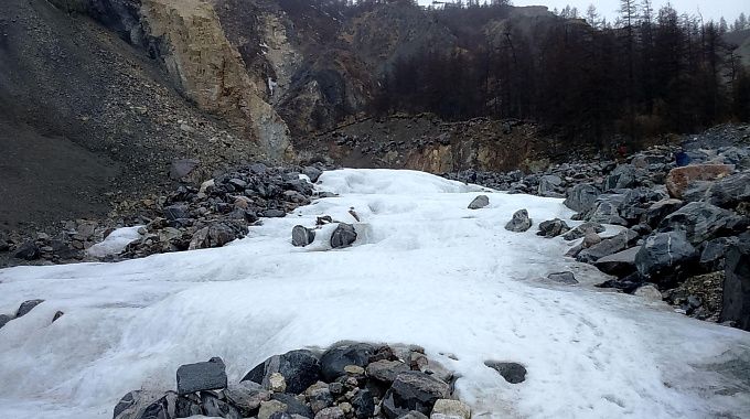 Погибшими на Мунку-Сардык оказались мужчина и две женщины из красноярской тургруппы