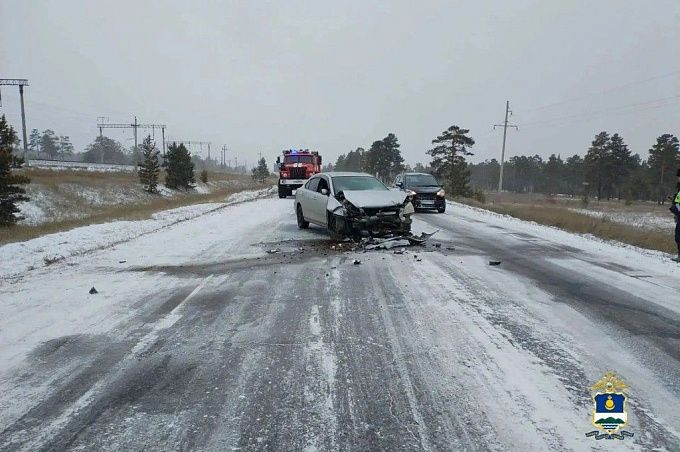 Двое детей пострадали в ДТП на трассе в Бурятии