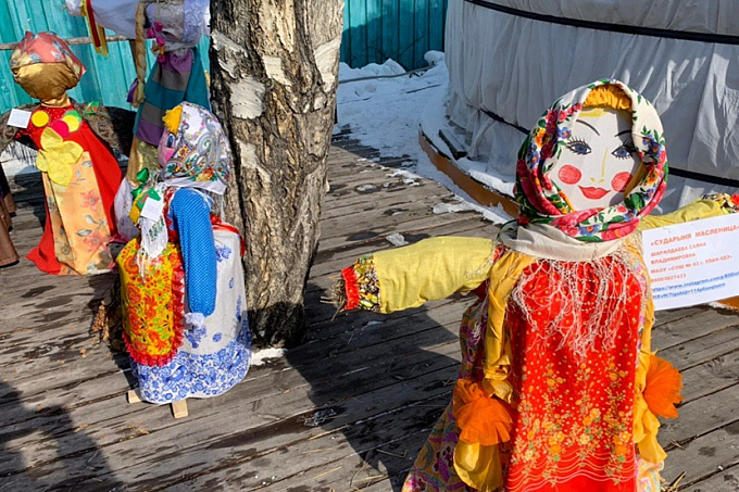 Улан-удэнцы провожают зиму (ФОТОРЕПОРТАЖ)
