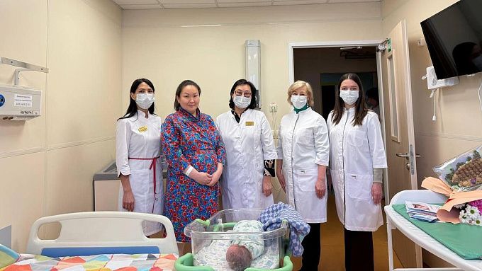 В Бурятии первым ребенком 2026 года стал мальчик