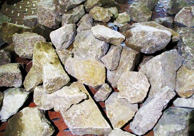 В Бурятии бизнесмен попал под статью за 130 килограммов камней