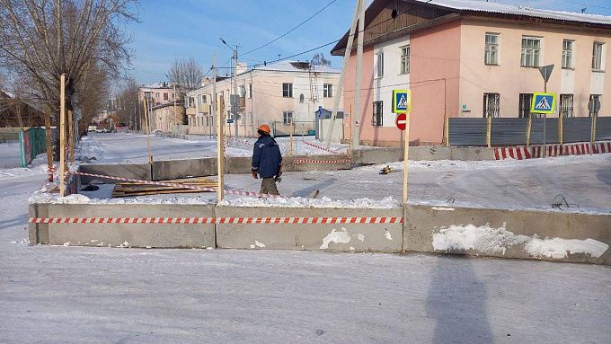 В Улан-Удэ ограничили движение возле Центрального стадиона