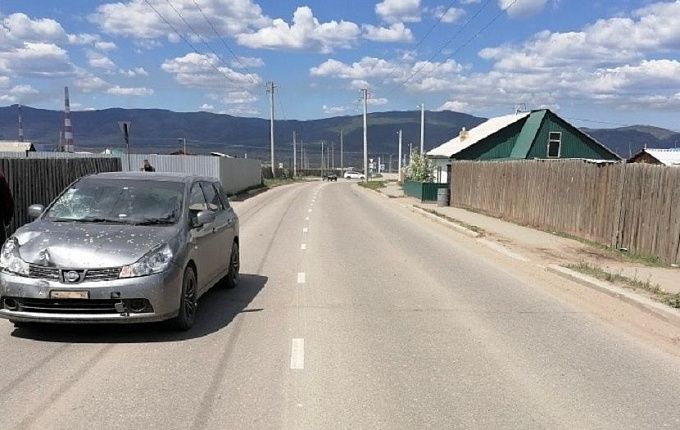 «Бесправные» мотоциклист и автомобилист не поделили дорогу в районе Бурятии