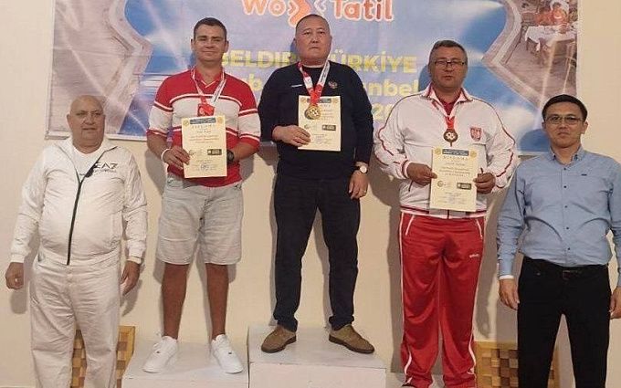 Шашист из Бурятии завоевал две медали на чемпионате мира в Турции