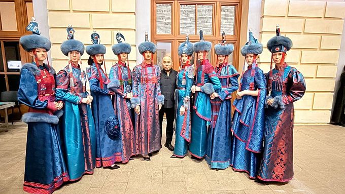 Модельер из Бурятии представил коллецию на крупнейшей выставке страны