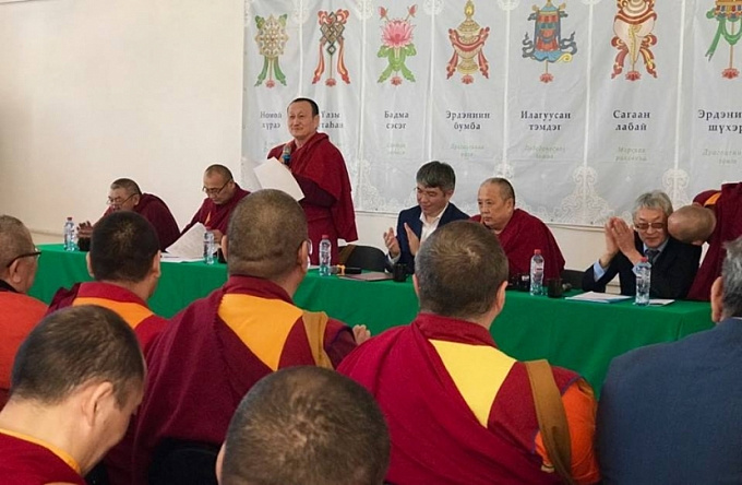 Впервые за всю историю на отчёт главы Буддийской традиционной Сангхи пригласили главу Бурятии