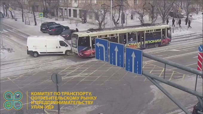 В Улан-Удэ автомобилистам рассказали, во сколько обойдется ДТП с трамваем