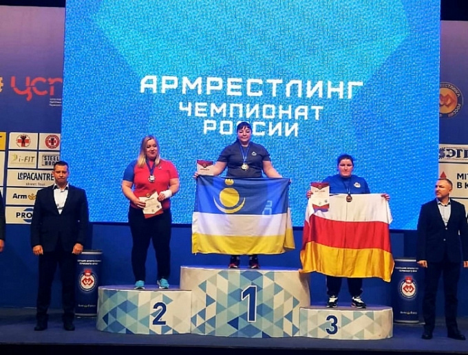 Спортсменка из Бурятии стала чемпионкой России по армрестлингу