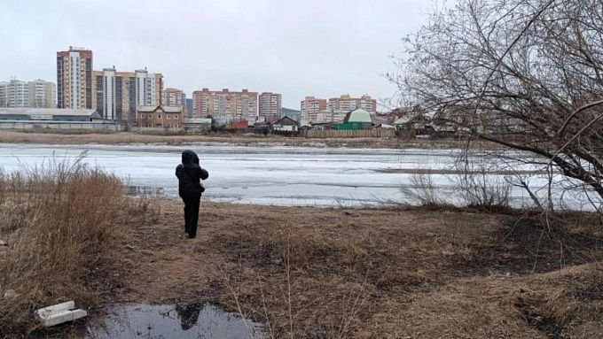 Внимание, тонкий лед: в Улан-Удэ прошел рейд на Уде