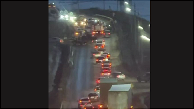 Автомобильная колонна выстроилась из-за ДТП в пригороде Улан-Удэ 