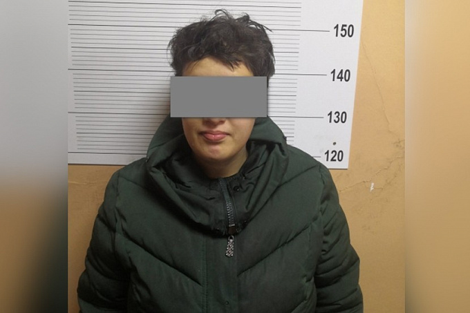 В Улан-Удэ полиция просит опознать девушку