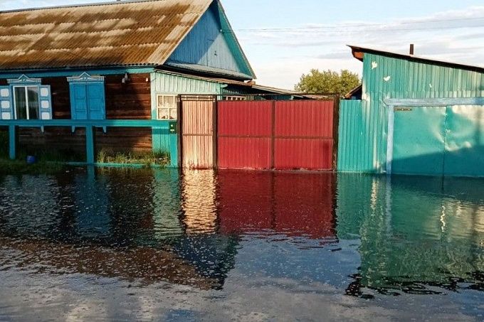 В Бурятии сельчане, пострадавшие от прошлогодних паводков, только сейчас получат компенсации