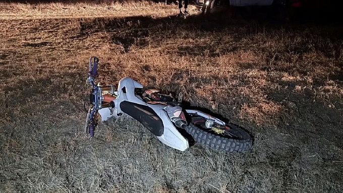 17-летний мотоциклист без шлема попал в ДТП в Бурятии