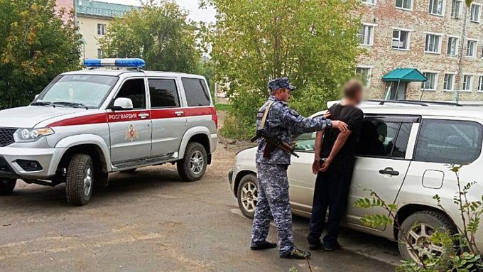 Житель Бурятии угнал у приятеля машину после застолья