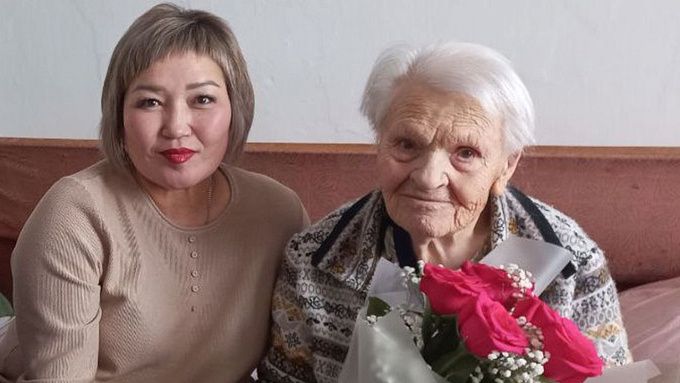 Вековой юбилей отмечает труженица тыла из Улан-Удэ