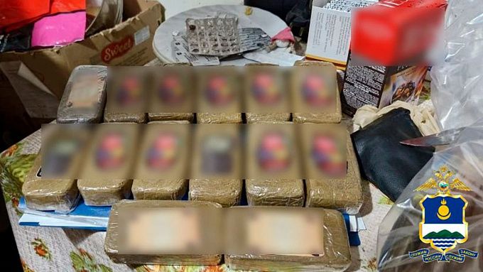 1,5 кг наркотиков и 3 миллиона рублей: фитнес-тренер вел наркобизнес в Улан-Удэ