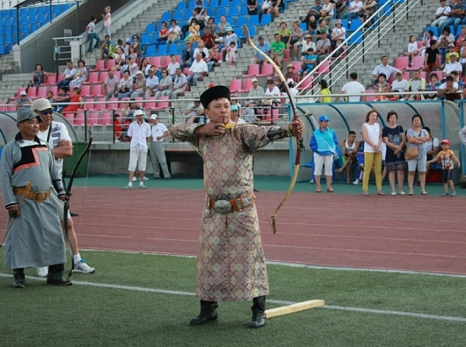Команда из Улан-Удэ победила на празднике «Наадан-Сурхарбан»