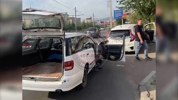 Двойное ДТП парализовало одну из главных дорожных артерий Улан-Удэ