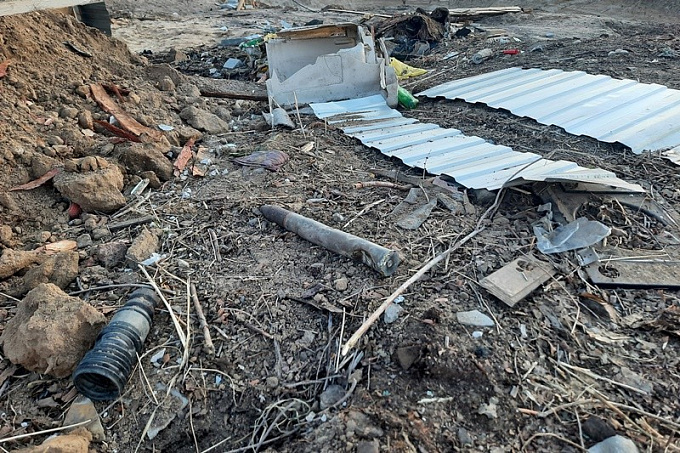 В Улан-Удэ при сносе кладовок нашли снаряд (ФОТО)