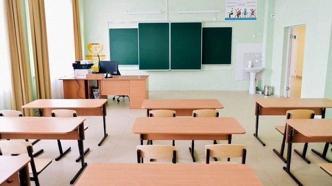 В Улан-Удэ школьников 1 смены с 1 по 4 классы переводят на дистант