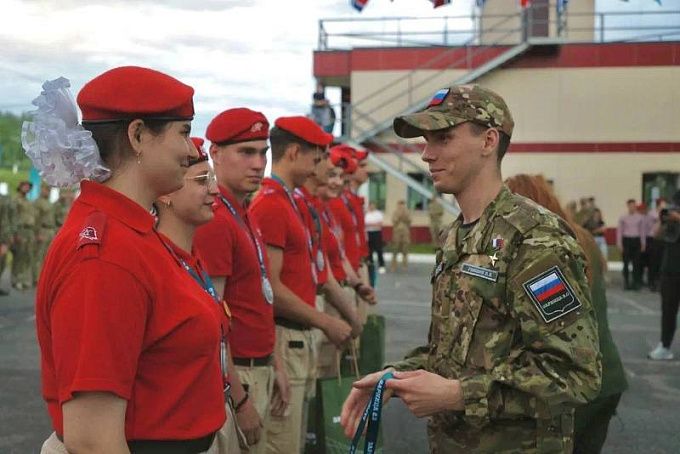 Школьники из Улан-Удэ вошли в число лучших на окружном этапе «Зарницы»