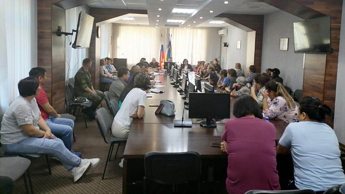 В Бурятии прошла первая встреча омбудсмена с родственниками пропавших на СВО военных