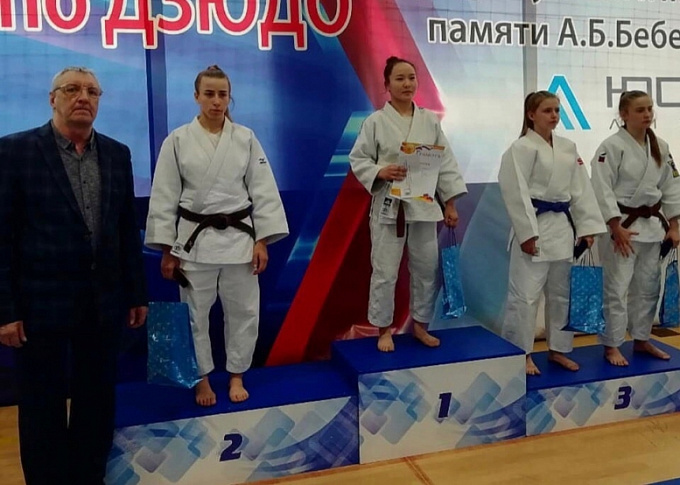 Бурятские дзюдоисты завоевали золото и бронзу на всероссийском турнире